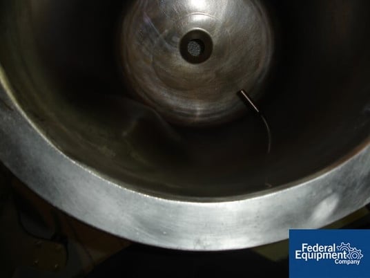 30 gallon B & G, Stainless Steel kettle, 17" dia.x 28" str.side, open top, dish bottom, jacketed 50 psi @ - Image 3