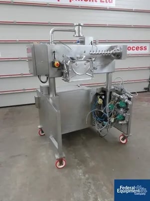 Fitzpatrick #D6A Fitzmill, Stainless Steel, screw feeder w/.35 KW, 230/400 V./50 Hz, Stainless Steel base - Image 2