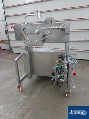 Fitzpatrick #D6A Fitzmill, Stainless Steel, screw feeder w/.35 KW, 230/400 V./50 Hz, Stainless Steel base - Image 3
