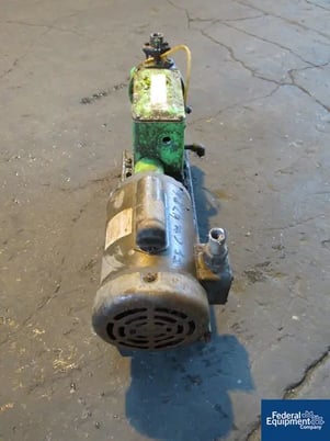 1.5" Pulsafeeder #680-S-E, Stainless Steel pump head, flow to 32.6 GPH, 100 psig, .5 HP, 115/208-230 V. - Image 4