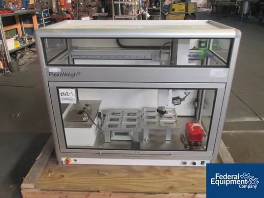 Mettler Toledo Flexweigh #GFLEX, w/XYZ robot w/rotating gripper, integrated lab balance, serial #FW03/07 - Image 1