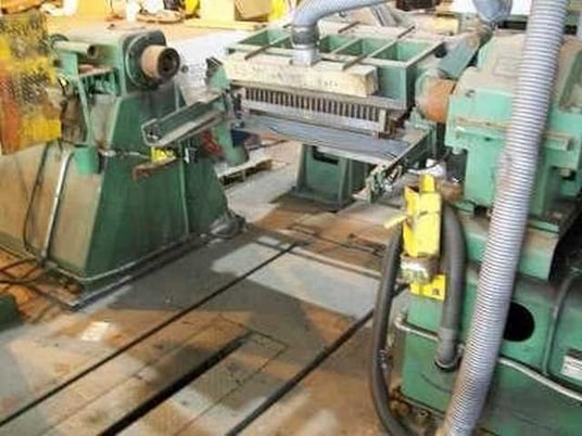 10000 lb. Stamco Recoiler, double support w/drop-in drums, 32" dia. x 30" face drums, air expansion/collapse - Image 1