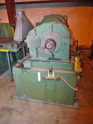 10000 lb. Stamco Recoiler, double support w/drop-in drums, 32" dia. x 30" face drums, air expansion/collapse - Image 8