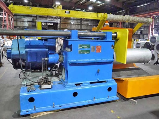 40000 lb. Loopco Recoiler, 54" wide, 16" diameter Drum, 20" & 22" Pads, 200 HP, hydraulic clamp & expansion - Image 1