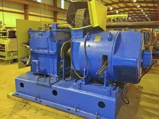 40000 lb. Loopco Recoiler, 54" wide, 16" diameter Drum, 20" & 22" Pads, 200 HP, hydraulic clamp & expansion - Image 3