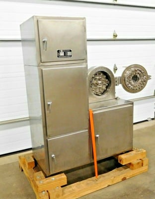 Jiangyin Baoli #JB-30-B, grinder/crusher/dust collector, 5" x 6" opening, 10mm feeding size, 3800 RPM - Image 2