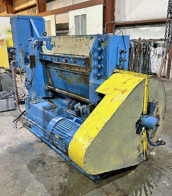 .135" x 4' Sesco, cut-to-length shear, bow tie top blade, air cooled & brake - Image 4