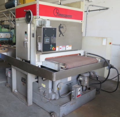 Timesavers #137-1HDMW, abrasive finishing machine, 37" belt width, 15-45 FPM, Vision Control - Image 1