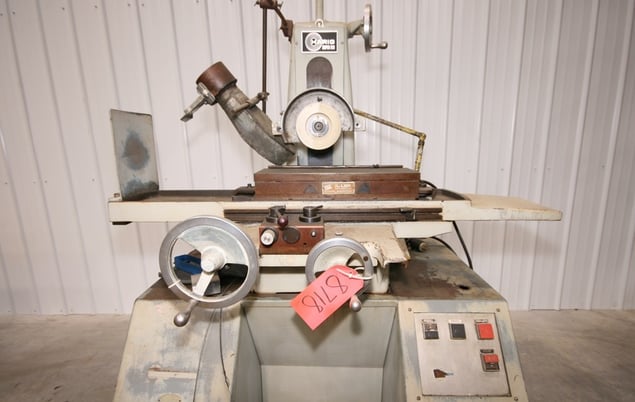 6" x 18" Harig #618, hand Feed Precision Surface Grinder, 19" long. travel, 6-1/4" cross feed, 12" vertical - Image 5