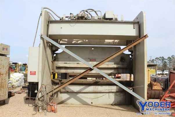 175 Ton, Pacific #175-12, hydraulic press brake, 12' overall, 125" between housing, 10" stroke, 15 HP, 2001 - Image 6