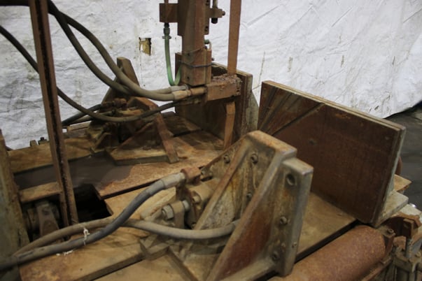 20" x 20" DoAll #TF-2020, vertical band saw, #73935 - Image 5
