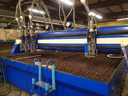 Wardjet #RX-3013, 4-head, waterjet cutting system, 100 HP, 60000 psi, 30' x 13' area, 2009 - Image 4