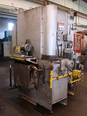 24" width x 42" L x 24" H Surface Combustion, batch spray, gas fired, roller-rails, 175&deg;F - Image 3