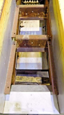 IFE #SR500x3000FS-LM655T, screener/feeder, 5.3,, stroke, 2011 - Image 4