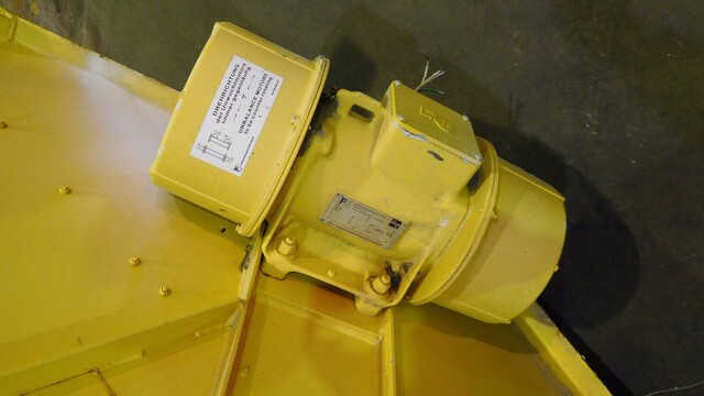 IFE #SR500x3000FS-LM655T, screener/feeder, 5.3,, stroke, 2011 - Image 9