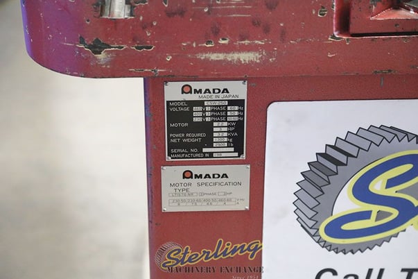 1/4" x 8-5/8" Amada #CSW-250, heavy duty hydraulic power V-notcher, coper on rear, digital read out - Image 7