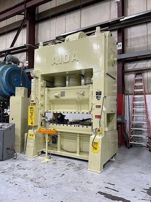 200 Ton, Aida #PDA-20M, 72.8" x39.3" bed, 5.9" stroke, 17.7" Shut Height, 48-120 SPM, 30" window, 1993 - Image 3