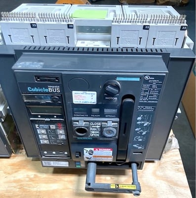 2500 Amps, Siemens, H2A332VDGCXQ8CN, WL H2A332, ETU745 LSI w/metering function, RP, bell alarm, 120V shunt - Image 1
