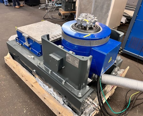 2.2 KIP Frank Bacon ITS-1000-ST, Vibration System With Slip Table - Image 4