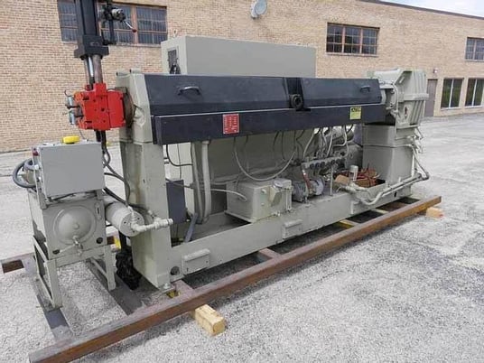 Davis Standard #MV35IN35SR, extruder, 7 zone, electrically heated, water cooled, 1987 - Image 2