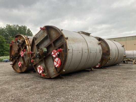 15000 gallon Witherup Fabrication & Erection, vertical Stainless Steel mixing agitated tank, 12' x 18', flat - Image 7