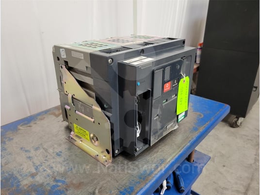 3200 Amps Square D Masterpact Mtz2 32h3 Eo/do Unused Surplus (mtz232h3) 120 Volts AC Control, 24 Volts AC - Image 8
