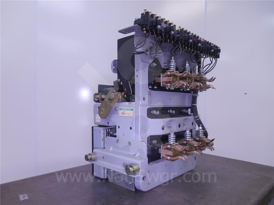 800 Amps GE Akr-6d-30s Eo/do (akr-_d-30s) 125 Volts DC Control, Mvt Li, 400 Amps Ct - Image 6