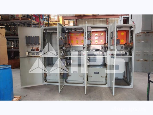 15 KV GE Vb/vb1 Indoor Switchgear 2000 Amps Breaker Compartment, Blank, 125 Volts DC Control - Image 5
