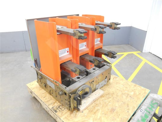 2000 Amps GE Vb1 4.16-350-1 Ml-18 (vb1 4.16-350) 125 Volts DC Control, 41k Amps Sc, Bottle# 44b1 - Image 9