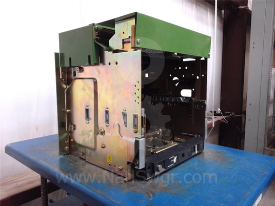 2500 Amps Square D Merlin Gerin Drawout Substructure For Masterpact Mc / Mp, H1 / H2 / Hi / L1, Manually Or - Image 9