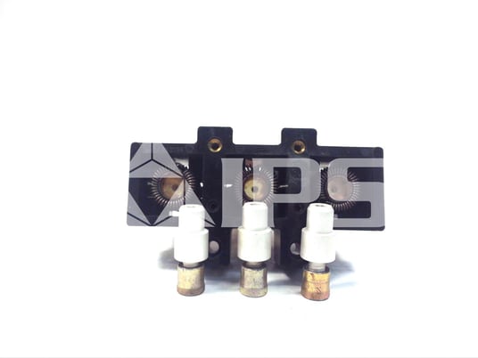 800 amps, general electric, tk83pd1, j600 single plug in base surplus016-851 - Image 1