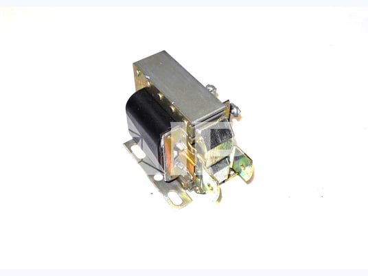 Dormeyer 120 Volts AC Shunt Trip Coil Assembly For Square D Bolt-loc Switch - Image 2