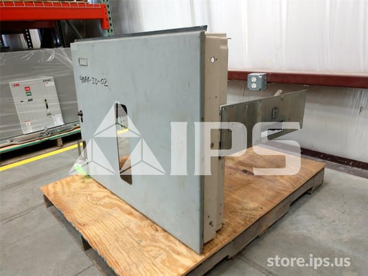 4000 Amps GE Akd-5 Drawout Substructure For Ak-2a-100, Manually Or Electrcally Operated Breaker - Image 4