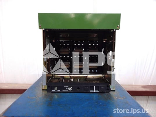 1600 Amps Square D Merlin Gerin Drawout Substructure For Masterpact Mc / Mp, H1 / H2 / Hi / L1, Manually Or - Image 1