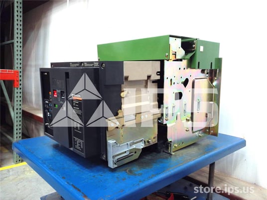 1600 Amps Square D Merlin Gerin Drawout Substructure For Masterpact Mc / Mp, H1 / H2 / Hi / L1, Manually Or - Image 3