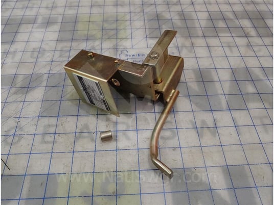 GE Motor Cutoff Switch Mounting Assembly For Ak / Akr / Wavepro, Large Frame - Image 7