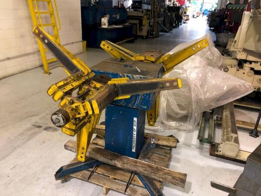 1600 lb. Pennsylvania Industries, coil reel & straightener, 12" width, .090" thickness - Image 5