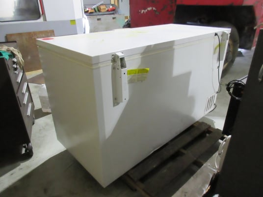 Scientemp Corp. #34-20B, chest freezer, 20 cu.ft., 32 to -29.2 Degrees Fahrenheit, R-404A refrigerant, 230 - Image 3