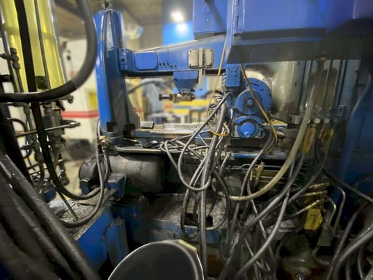 Barber-Colman #14-30, horizontal heavy duty gear hobber, 14" dia., 3.5 DP, 1970 - Image 3