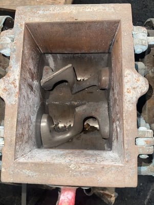 1 gallon Baker #50670, sigma blade mixer, vacuum cover, no motor - Image 2