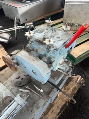 1 gallon Baker #50670, sigma blade mixer, vacuum cover, no motor - Image 4