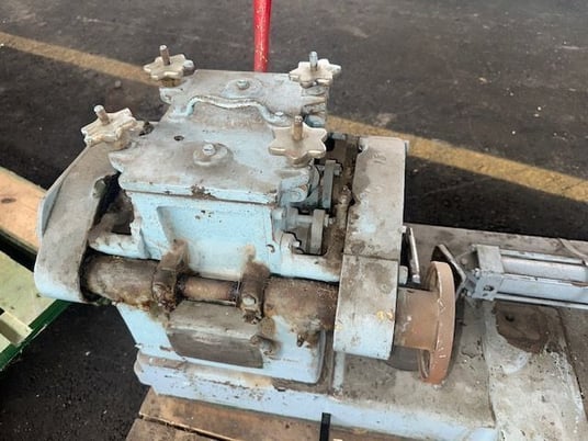 1 gallon Baker #50670, sigma blade mixer, vacuum cover, no motor - Image 7