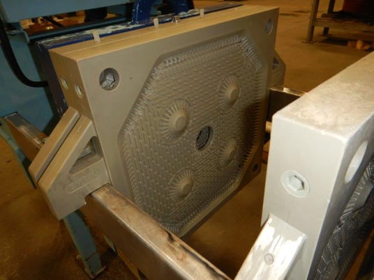 24" x 24" Eimco #M630FB, plate filter press, 12 plates, s/n 42121-01-A - Image 3