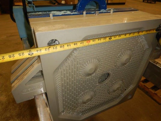 24" x 24" Eimco #M630FB, plate filter press, 12 plates, s/n 42121-01-A - Image 9