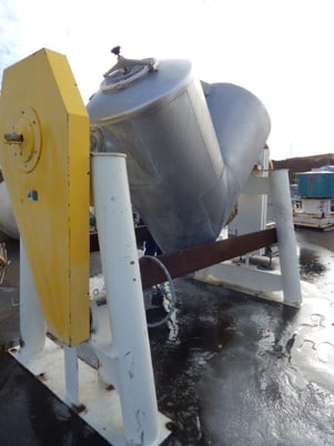 40 cu.ft. Patterson, Stainless Steel twin shell dry V-blender w/bar, 50 HP - Image 4