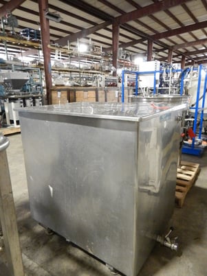 Mueller, rectangular Stainless Steel holding tank - Image 5