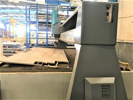 Flow #Mach-4-4020C, waterjet cutting system, 100 HP, 13' 1X", 6' 6" Y, 12" Z, 94000 psi, 5-Axis, 2012 - Image 4