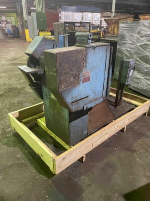 Fox #320-63, 20" dbl end grinder, s/n 6956056, only using 1 side as a belt grinder - Image 1