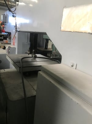40" x 15" Pehaka #USF10.R, vertical bandsaw - Image 6