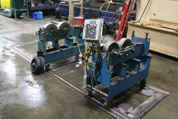 1 Ton, Irco #3-1PR, 2000 lb. 1 Idler, 1 Power, 156" Mounting Track - Image 1